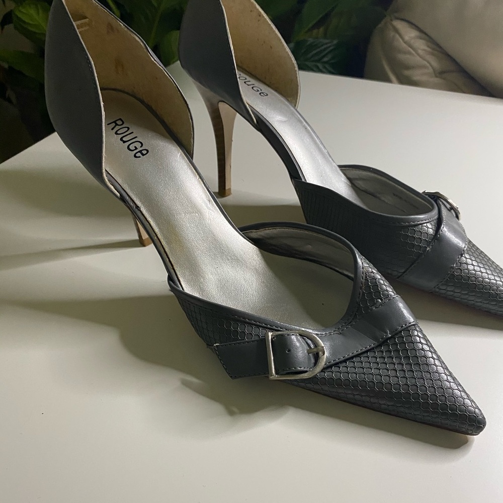 Grey Textured Kitten Heels